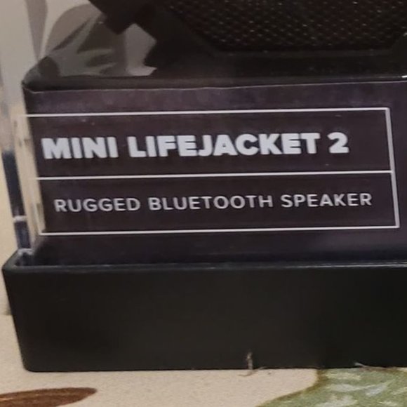 Altec Lansing Mini Life Jacket 2 - IP67 NEVER USED - Picture 3 of 7